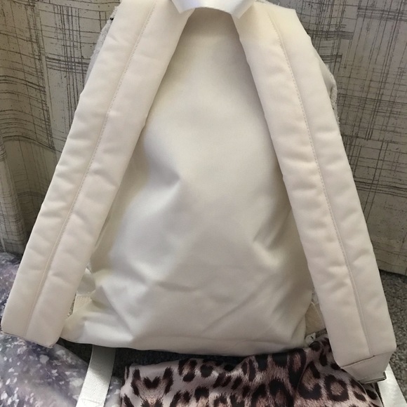 Bundle- Generation love backpack. Jockey leggings. - Picture 4 of 4